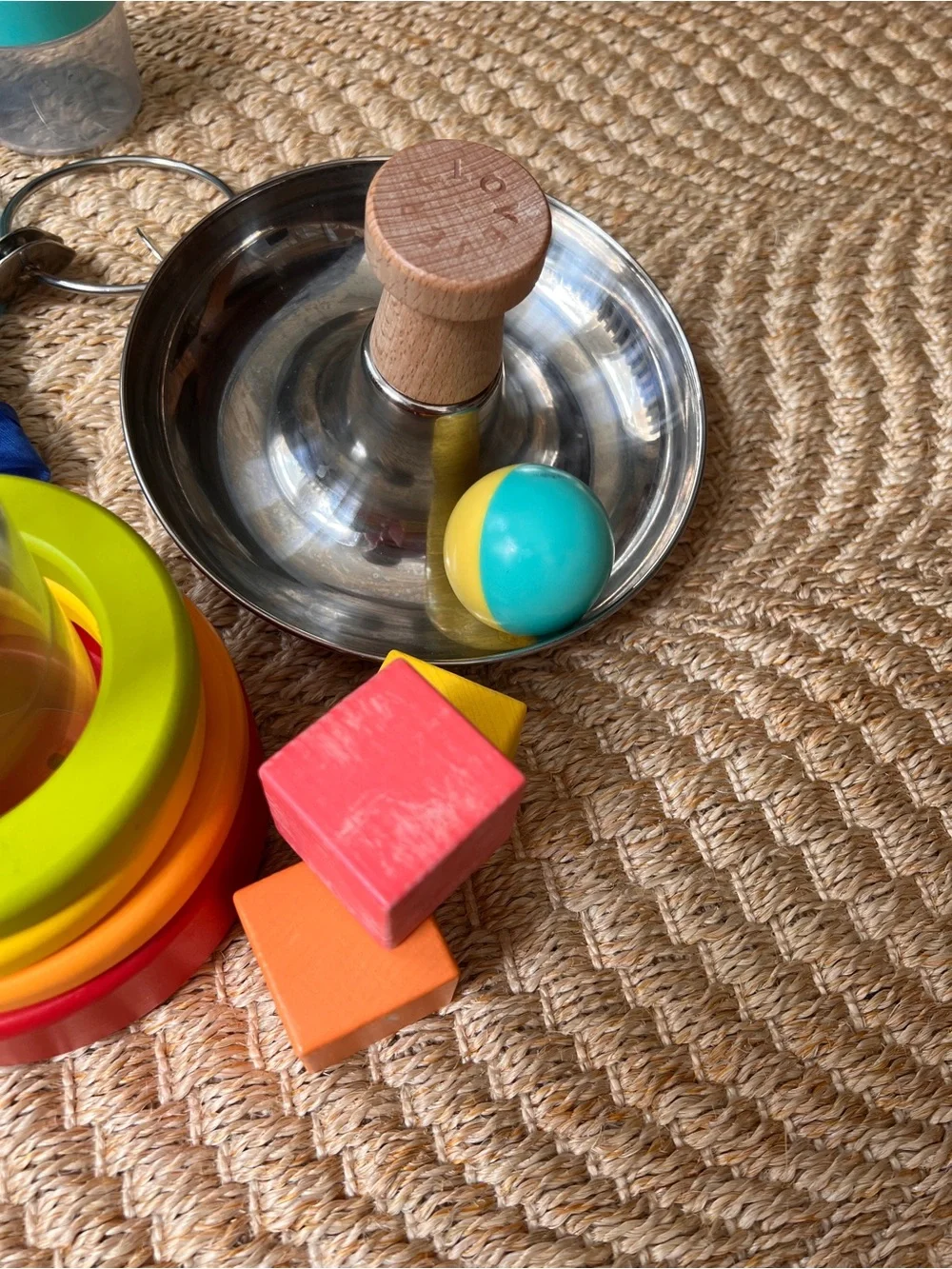 Lovevery Playkit 9-10M The Explorer Sensory Play Set